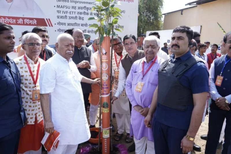 देवलापार गो-अनुसंधान केंद्र विकासकामे — वृक्षारोपण
